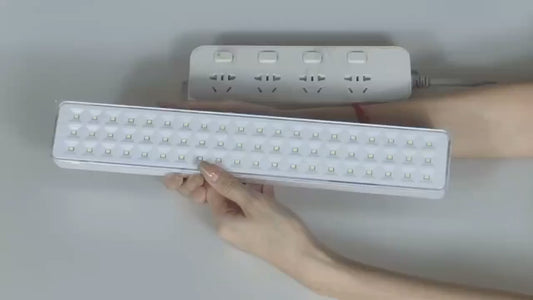 🌟 Luz LED de Emergencia Portátil Recargable